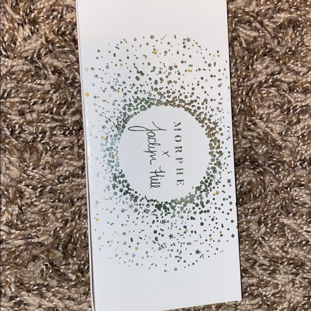 eyeshadow and face pallete bundle